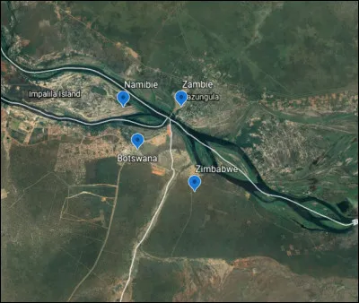 L'unique quasi quadripoint au monde ! Entre le Botswana et la Zambie. Quelle est la longueur de cette frontière ?