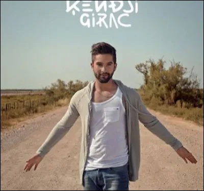 En quelle année est sorti le single "Me Quemo" ?