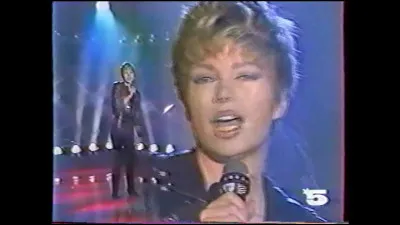 Cette chanteuse française de variété des années 70/80, avec ses titres "Je me souviens", "Les nouveaux romantiques", ensuite animatrice audiovisuelle, c'est ... Cheryl.