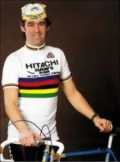 Quel cycliste natif de Lessines a notamment été champion du monde sur route en 1984 ?