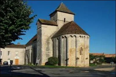 Voici l'église Saint-Jean-Baptiste de Limalonges. Commune Deux-Sévrienne, elle se situe en région ...