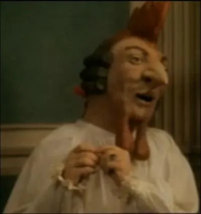 Dans le trs trash Marquis, ce personnage entretient une relation avec une femme  tte de :