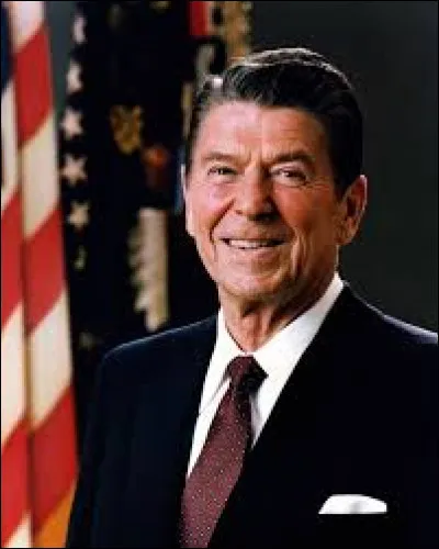 Ronald Reagan devient président des Etats-Unis.