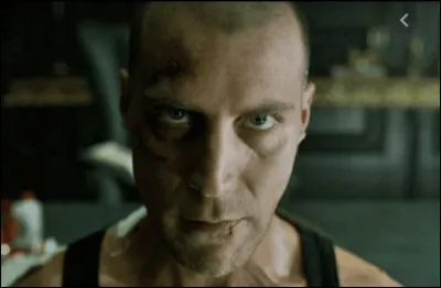 Qui montent dans les conduits pour tirer sur Gandia ?