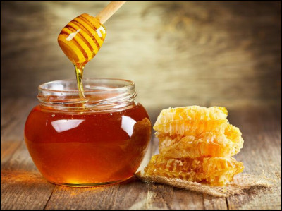 Mi comme miel : quelle plante butinée ne donnera pas du miel blanc ?