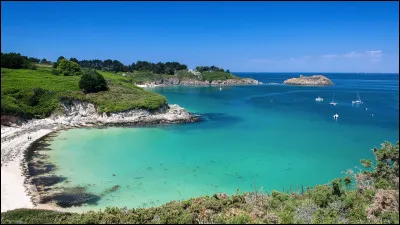 Quelle est la pr&eacute;fecture du Finist&egrave;re (Bretagne) ?