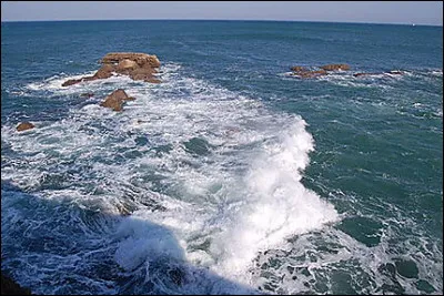 Quelle est la pr&eacute;fecture des Pyr&eacute;n&eacute;es-Atlantiques (64) en Aquitaine ?