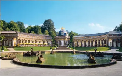 Ville allemande de Franconie, connue pour son Festival de musique consacré à Wagner :