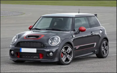 Compacte sportive britannique au nom iconique, elle est consid&eacute;r&eacute;e comme l'une des meilleures de sa cat&eacute;gorie. Comment s'appelle-t-elle ?