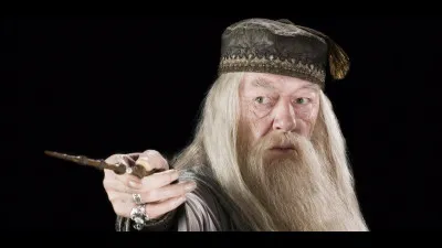 Dans "Harry Potter 7", Voldemort tue Rogue en pensant devenir le maître de la baguette de sureau. Pourquoi la baguette ne lui obéit-elle pas vraiment ?