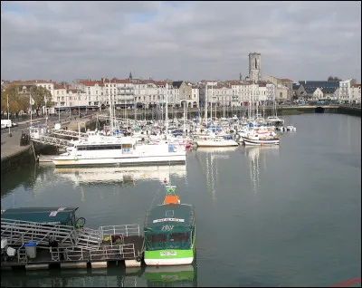 Qui a dit : "le suicide , c'est un acte de ceux qui n'ont pu en accomplir d'autres" ?