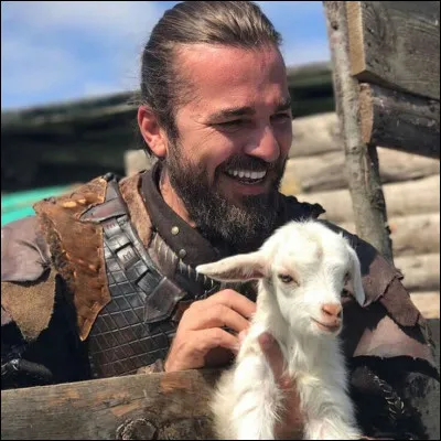 Qui des trois fils de Ertuğrul sera le fondateur de l'Empire ottoman ?