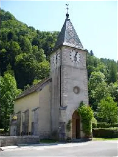 Petit village de Bourgogne-Franche-Comté de 39 habitants (comme son numéro de département), La Frasnée se situe 
 ...