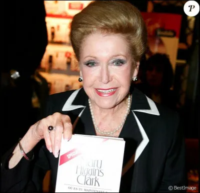 Parmi ces romans, lequel est de Mary Higgins Clark ?