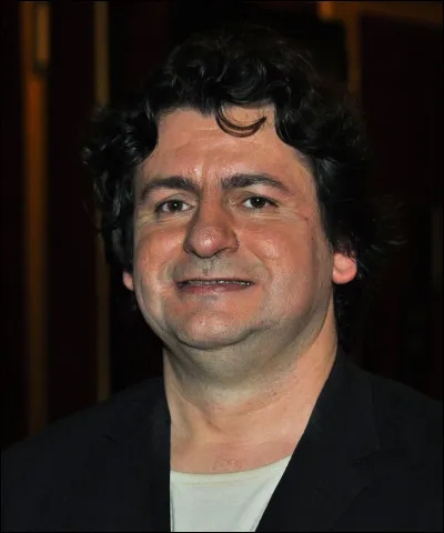 Quel accident est arrivé à Babass avant qu'il ne devienne humoriste ?