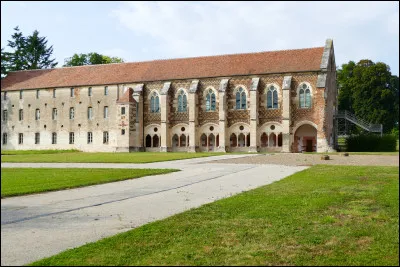 Où se trouve l'Abbaye de Cîteaux ?