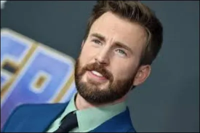 Comment s'appelle l'acteur de Captain America ?