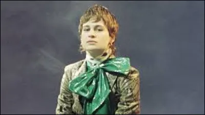 Complétez le titre de cette chanson : "Je disparais dans...