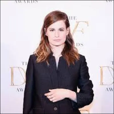 Complétez le titre de cette chanson : "Saint...