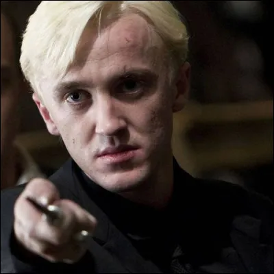 En français, nous disons "Drago Malefoy". Comment disent les Britanniques ?