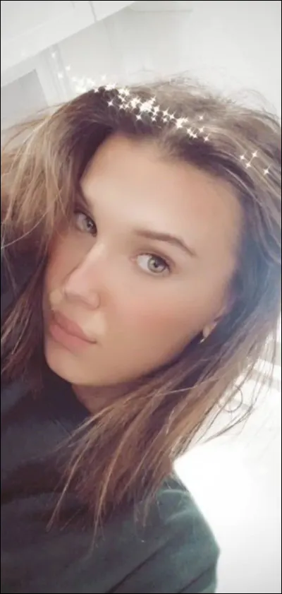 Dans quoi ne joue-t-elle pas ?