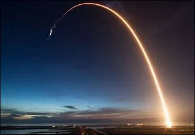 Quel célèbre entrepreneur est à l'origine de la société "Space X" ?