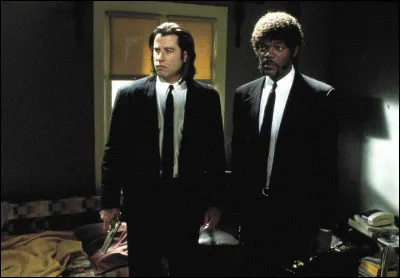 "Pulp Fiction" > Là, il s'agit plutôt d'une question de continuité dans les décors, alors à vos yeux ! Qu'y a-t-il de bizarre ?