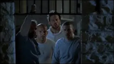 Quel est l'ordre de passage des détenus  ?