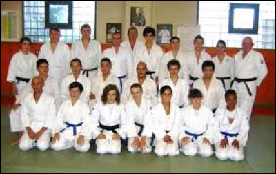 Quel est le club de judo dans lequel David Douillet avait découvert le judo ?