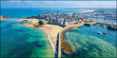 Comment appelle-t-on les habitants de la ville de Saint-Malo ?