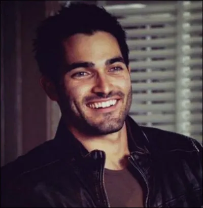 Quel est le nom de l'acteur interprétant Derek ?