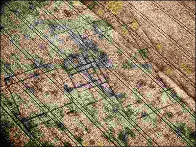 L'archéologie aérienne a permis de retrouver les traces ...