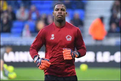 Qui est ce footballeur ?