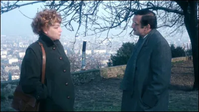 Dans ce film de Jean-Pierre Melville, Philippe Gerbier (Lino Ventura), qui dirige un réseau de résistants, s'échappe lors de son transfert vers la Gestapo. Les arrestations des membres de son réseau se succèdent : c'est ...