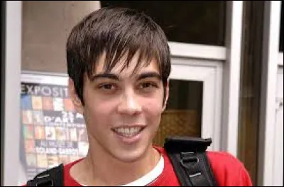 Complétez le titre de cette chanson : "Je suis en...