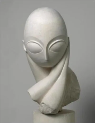 Ce sculpteur, dont l'atelier se trouve pr&egrave;s du mus&eacute;e Pompidou, originaire de Roumanie, initiateur de la sculpture surr&eacute;aliste, puis du courant minimaliste, a, entre autres, r&eacute;alis&eacute; "Mademoiselle Pogany" et "La Muse endormie".
