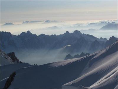Dans quel pays est le Steinplatte, sommet situé dans les Alpes ?