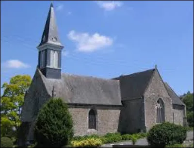 Voici l'église Saint-André de La Chèze. Commune Costarmoricaine, elle se situe en région ...