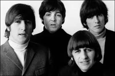 De quelle couleur est le sous-marin chanté par les Beatles ?