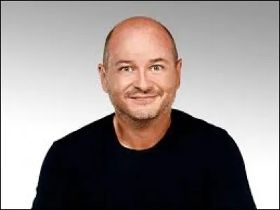 Sur quelle radio Sébastien Cauet anime-t-il l'émission "C'Cauet" en 2020 ?