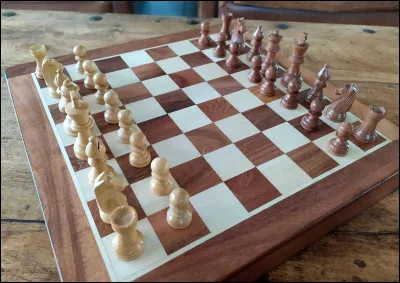 Lequel de ces noms d&eacute;signe une pi&egrave;ce de jeu d'&eacute;checs ?