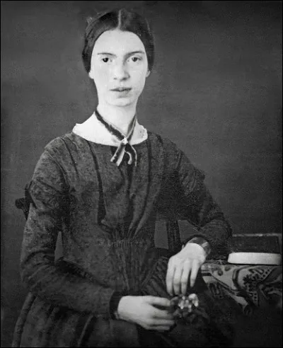 Grande poétesse américaine du XIXe, il s'agit d'... Dickinson.