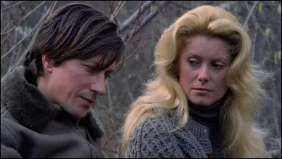 Dans quel film Dutronc et Deneuve se partagent-ils l'affiche ?
