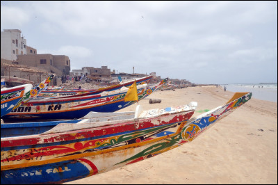Saurez-vous situer la ville de Dakar, capitale du Sénégal, sur l'une des 4 cartes du continent africain ci-dessous ?