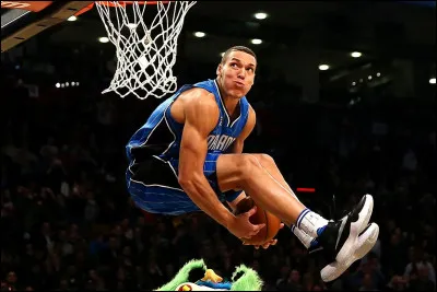 Il affrontait Zach LaVine lors du duel de Slam Dunk de 2016 en NBA. C'est :