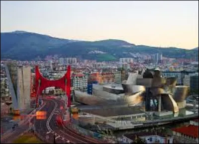 La ville de Bilbao se situe au Portugal.