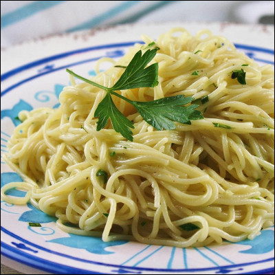 Et maintenant, quel est le nom de cette pâte souvent confondue avec les spaghettis ?