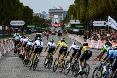 Quel est le vainqueur du Tour de France 2019 ?