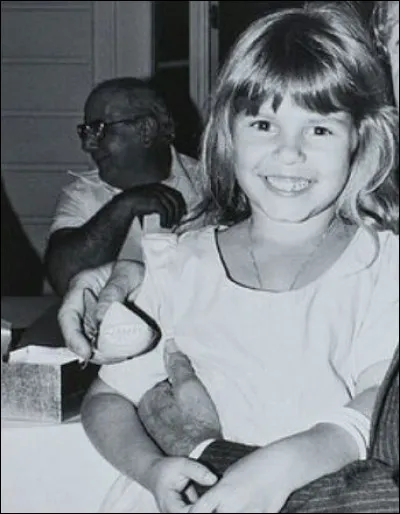 À quel âge est décédée l'actrice américaine d'origine hongroise, Judith Barsi ?