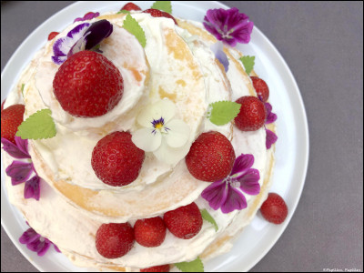 Quel est le rôle du sucre en pâtisserie ?